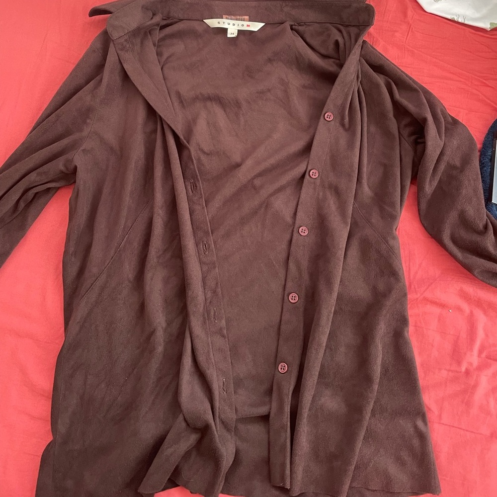 BROWN BUTTON UP